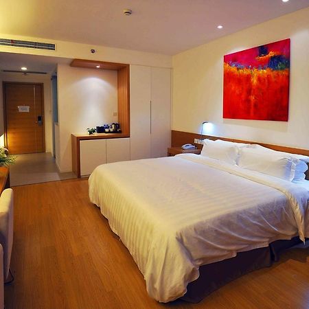 Wisdom Hotel Shanghaj Zewnętrze zdjęcie